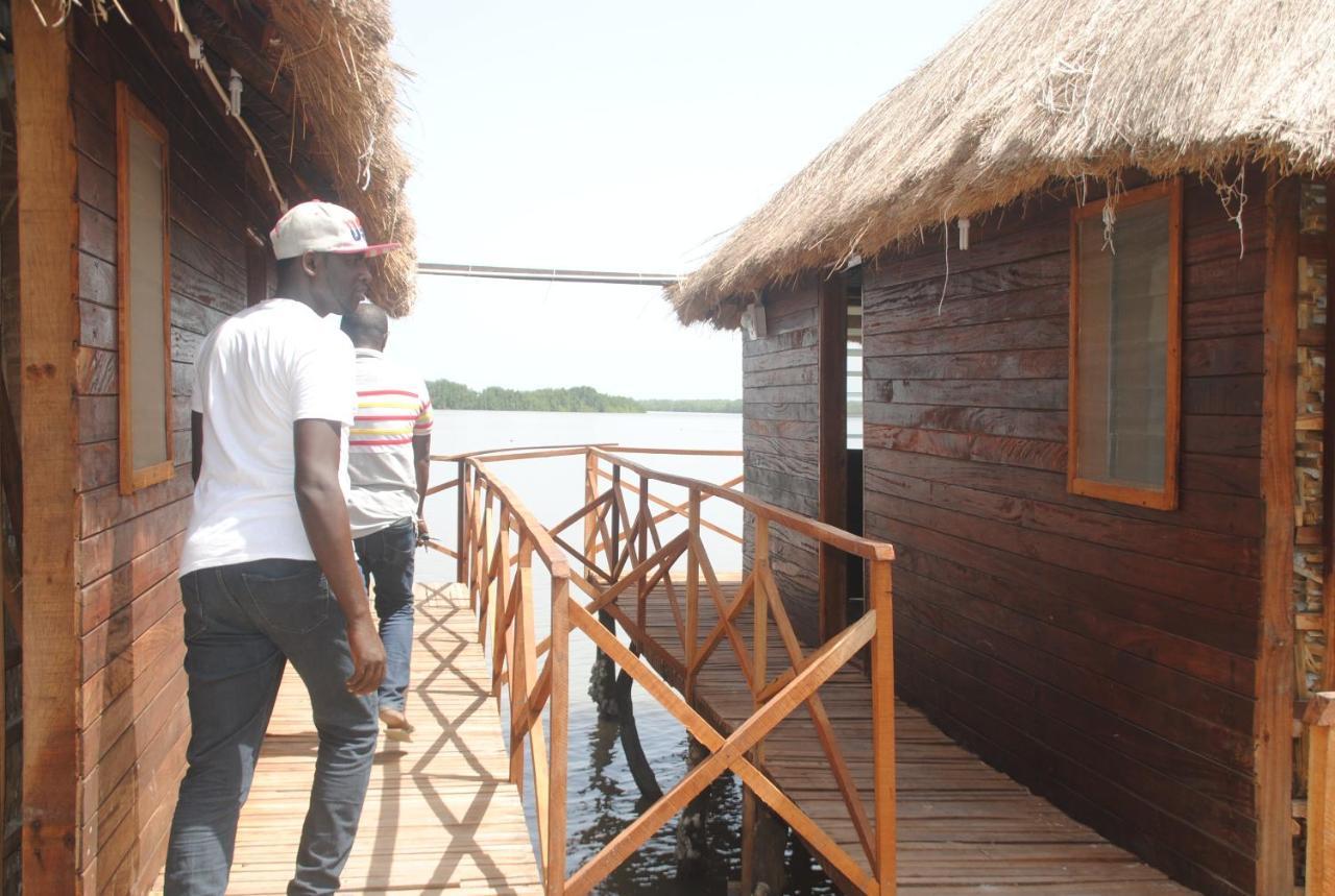 Bintang Bolong Lodge 外观 照片